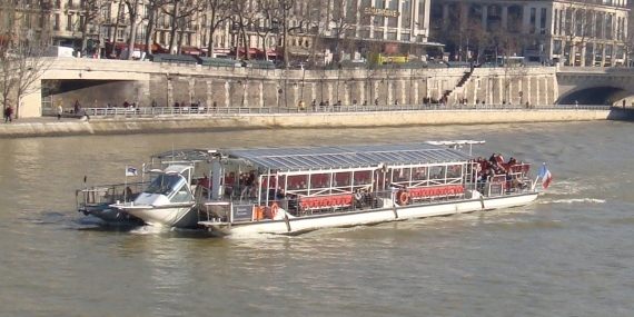 bateaux parisien